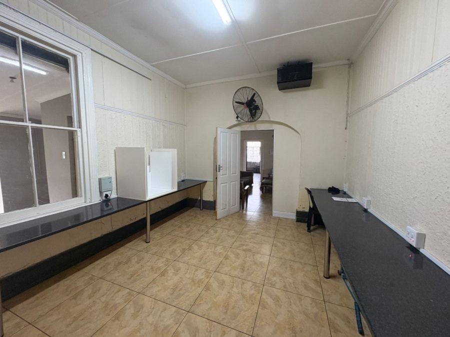 10 Bedroom Property for Sale in Quigney Eastern Cape